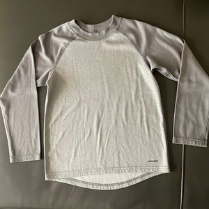 Patagonia Capilene 3: Kids M (10) Blue Longsleeve Shirt. Like New/SmokeFree Home